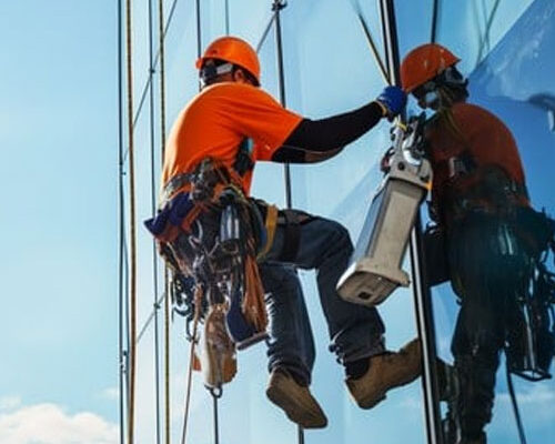 Professional window cleaning services in Dubai